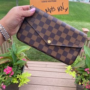 💯 Louis Vuitton Pochette Felicie DE (red)